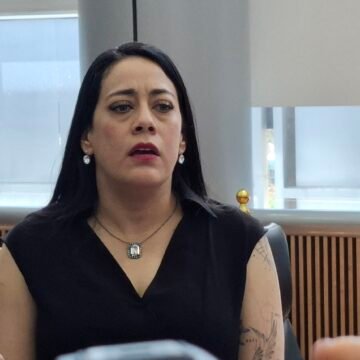 América Aguilar rompe con la bancada del PT, pero no con el partido