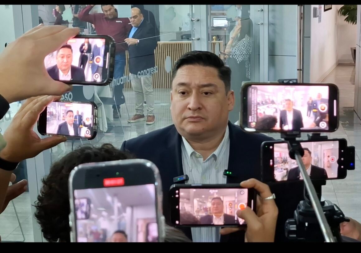“Corral quiere recuperar el Estado con Andrea Chávez”