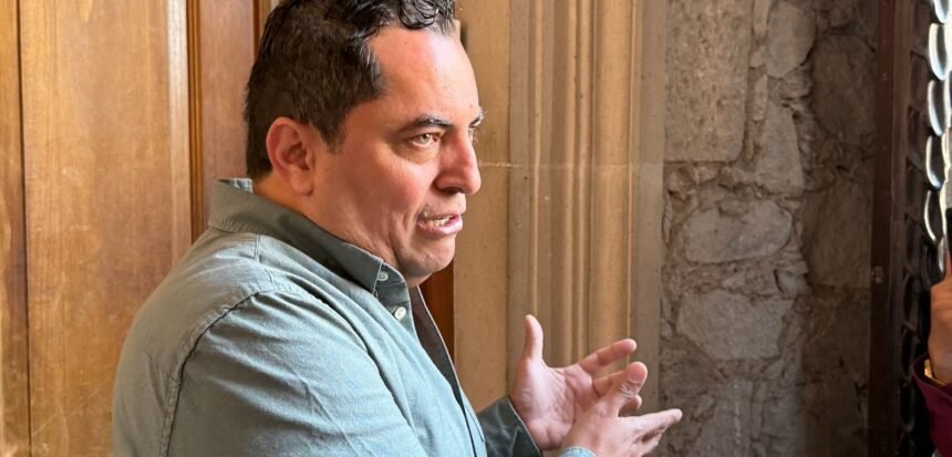 Falomir revira a regidor de Morena: “Insulta la inteligencia de los chihuahuenses”