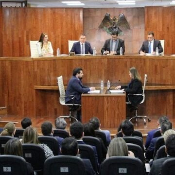 tribunal TRIFE pone en jaque al Gobierno y el PAN en Congreso acata a la fuerza