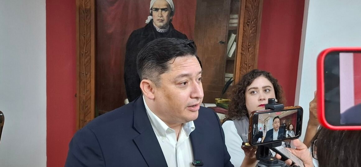 1000030541 Alfredo Chávez llama a votar y exige vigilancia electoral