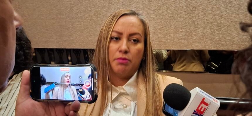 Alcaldesa de NCG se alinea al proyecto político de Pérez Cuéllar