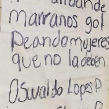 Colocan narcomanta con amenazas al jefe de la policía municipal
