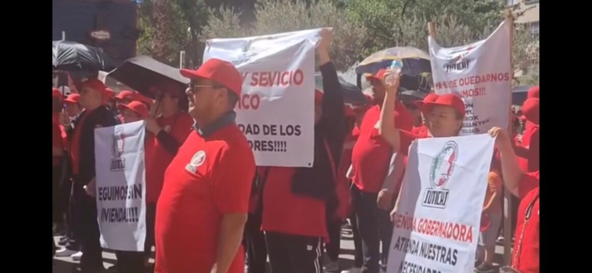 Trabajadores del Ichisal reclaman a la gobernadora