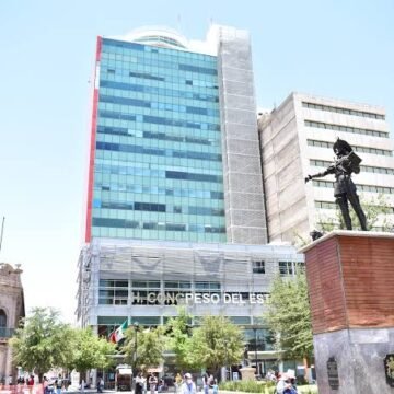 Obligan a empleados del Congreso a asistir a comida en apoyo a aspirantes al Poder Judicial