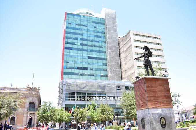 Obligan a empleados del Congreso a asistir a comida en apoyo a aspirantes al Poder Judicial