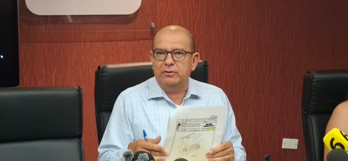 20250611_101605 “¿Qué nos quieren venir a decir en vivienda?”: Cuauhtémoc Estrada critica herencia de casas de 35 m²