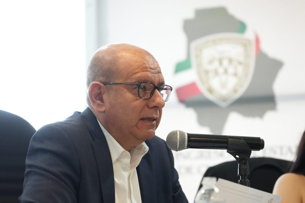 Morena propone eliminar diputados de lista: “son pago de favores y cuotas dentro de los partidos”, acusa Cuauhtémoc Estrada