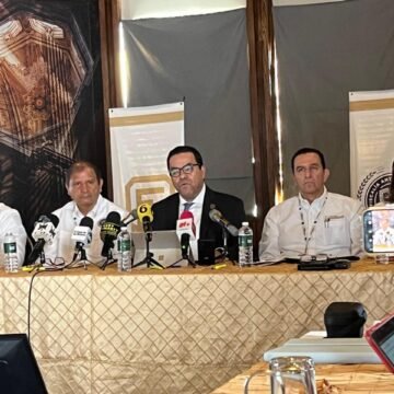 116F9391-B882-4FC0-BD2C-7A132B611B12 (1) Fiscalía reclasifica caso de Arturo Fuentes Vélez como peculado agravado