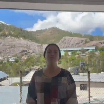 Screenshot_20250704_184247_Gallery “Estoy aquí, no me he ido”: Alcaldesa de Guadalupe y Calvo niega rumores y pide a la población resguardarse ante ola de violencia