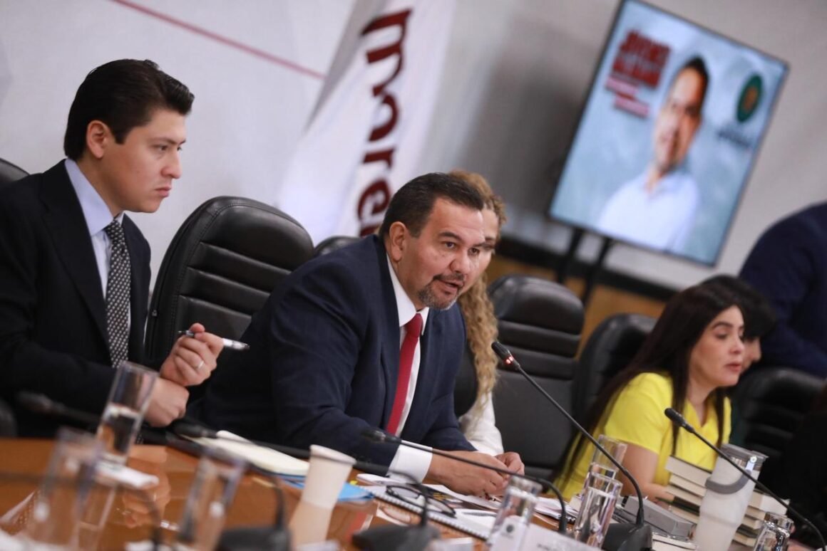 689f9bde2ed23__689f9bde2ed25 Cruz Pérez Cuéllar presume logros de Juárez en encuentro con diputados en CDMX