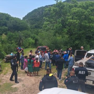 IMG-20250814-WA0005 Entre despensas y patrullas: la seguridad humanitaria en Guadalupe y Calvo