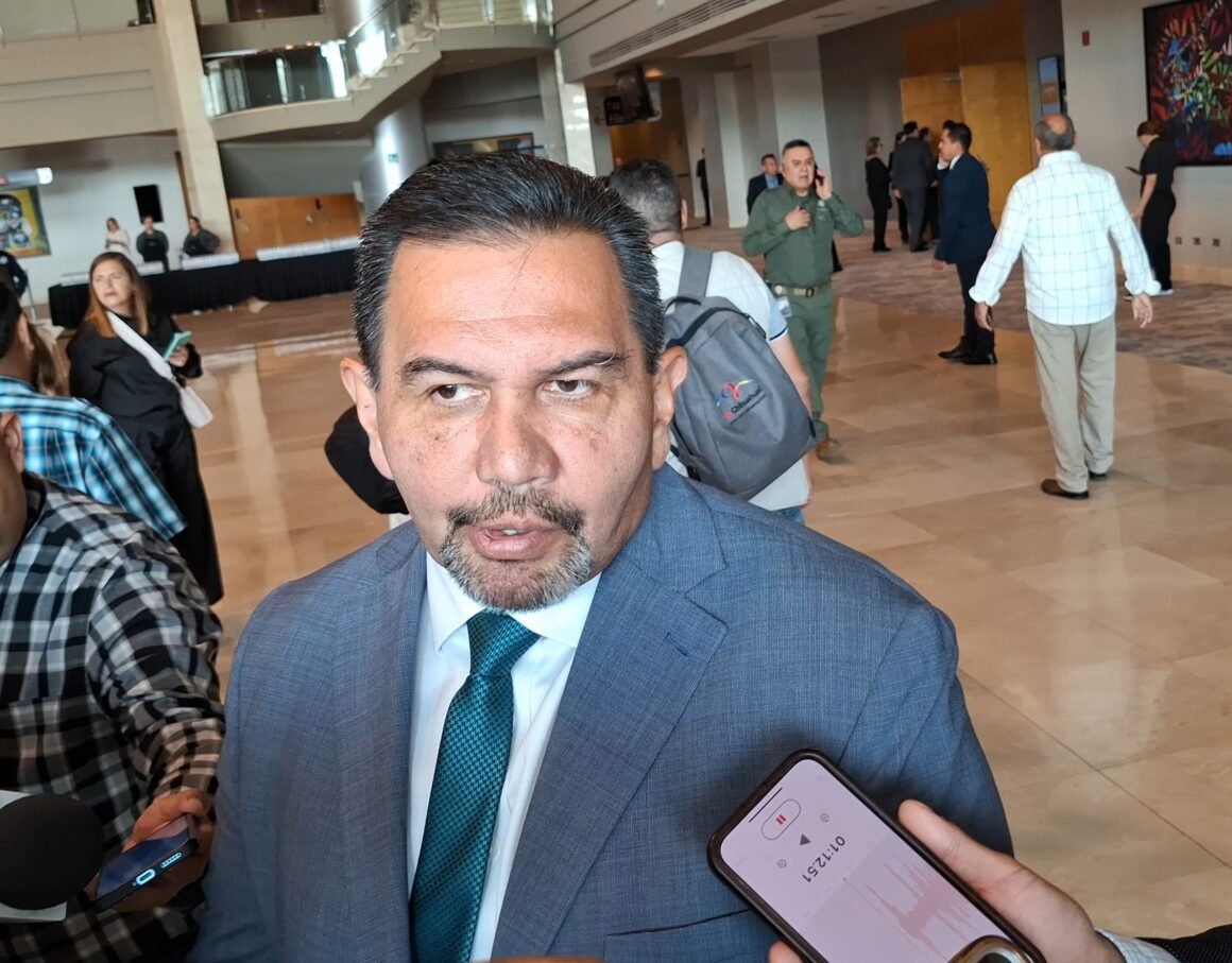 Cruz Pérez Cuéllar resalta depuración de la policía municipal