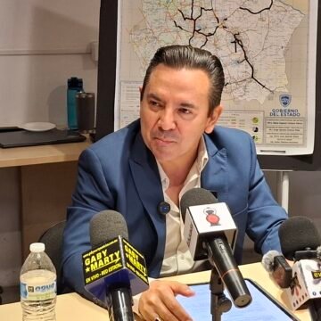 Gobierno presume inversión histórica de 17,986 mil mdp en obra pública tras críticas empresariales