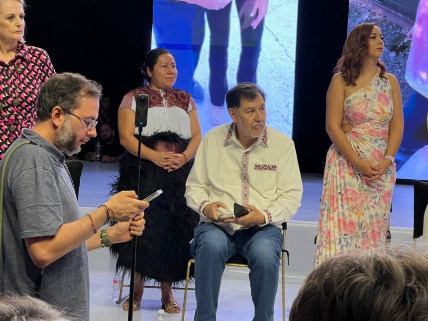 Noroña respalda a Andrea Chávez en su primer informe como senadora
