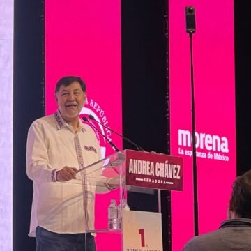 Gerardo Fernández Noroña respalda a Andrea Chávez y afirma: “El PAN se va de Chihuahua en 2027”