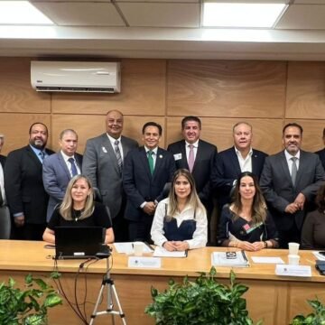 Se reúnen agentes aduanales de Ciudad Juárez con legisladores, para analizar impacto y promover acciones ante inminente cierre del puente Córdoba-Américas a los camiones de carga.