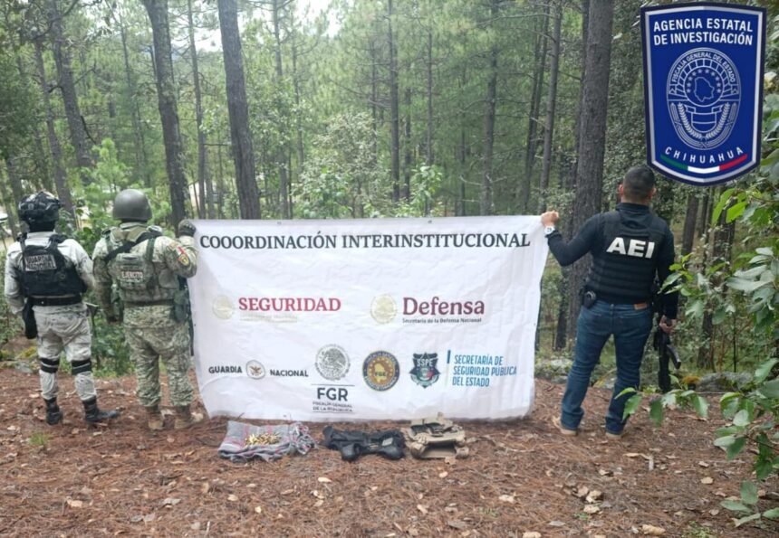 Cartuchos de alto calibre y chalecos tácticos asegurados en punto de halconeo de Guadalupe y Calvo