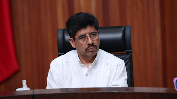 ORBV7YEAIJGOTLTSJQWOX35MPM Suprema Corte confirma exceso de asesores: Hugo Aguilar recorta, pero sigue con privilegios