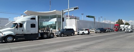 camiones Transportistas de AMOTAC denuncian corrupción en operativos de la Guardia Nacional