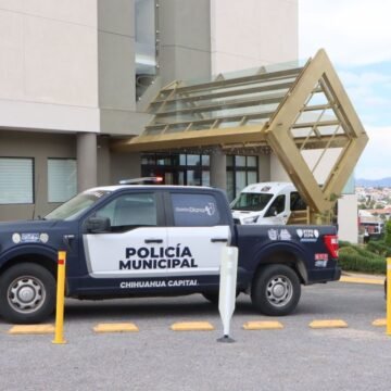 Escándalo en la capital: agente de Juárez se suicida tras muerte de cadete en hotel