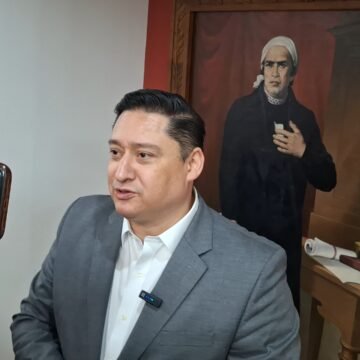 Chávez respalda a Santiago de la Peña mientras se registran como aspirantes a la alcaldía vía app del PAN