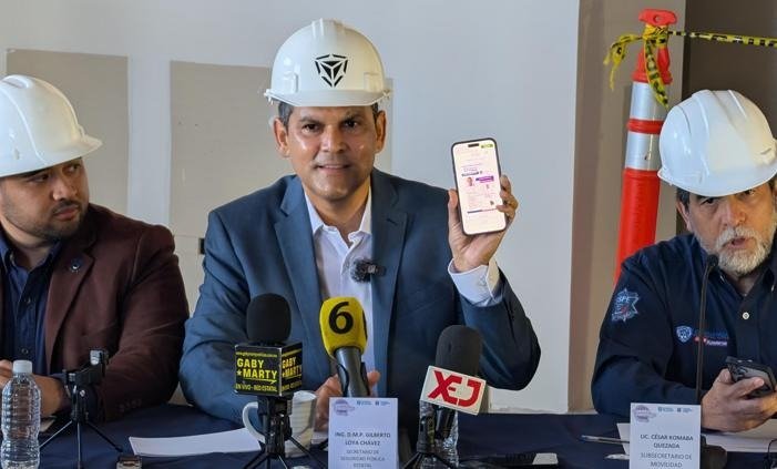 IMG-20251027-WA0015 Gilberto Loya y César Komaba en la Torre Centinela: seguridad y proyección política en obra inconclusa