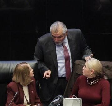 “La 4T impone reforma a la Ley de Amparo en el Senado; oposición denuncia vicio de retroactividad”