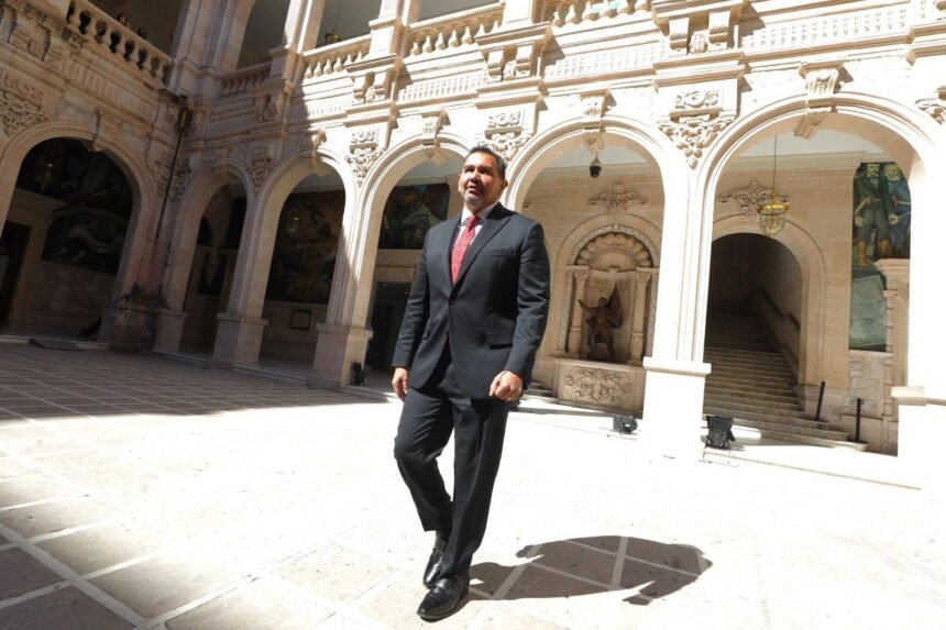 FB_IMG_1762475399615 Maru encendida rumbo a la marcha