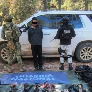 FB_IMG_1763823234286(1) Aseguran arsenal y detienen a un hombre en operativo militar en Guachochi