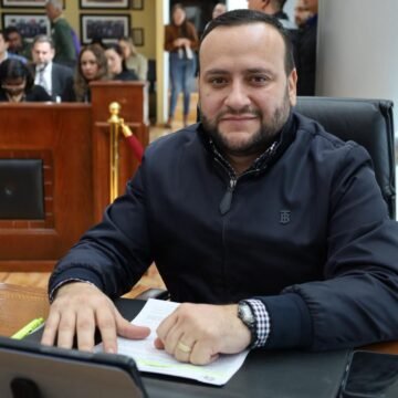 IMG-20251114-WA0000 Corral demanda al empresario Eduardo Almeida