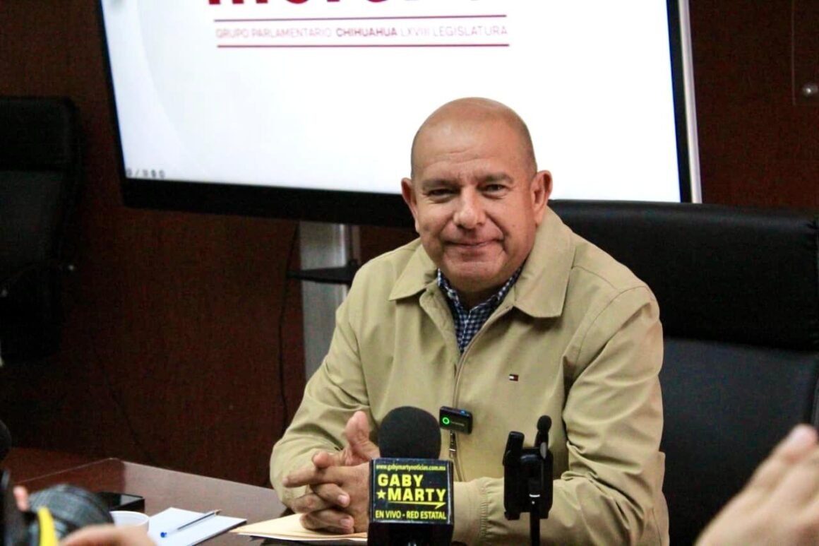 PRI y PAN montan mitin de “censura e intolerancia”; productores arremeten contra Martín Solís