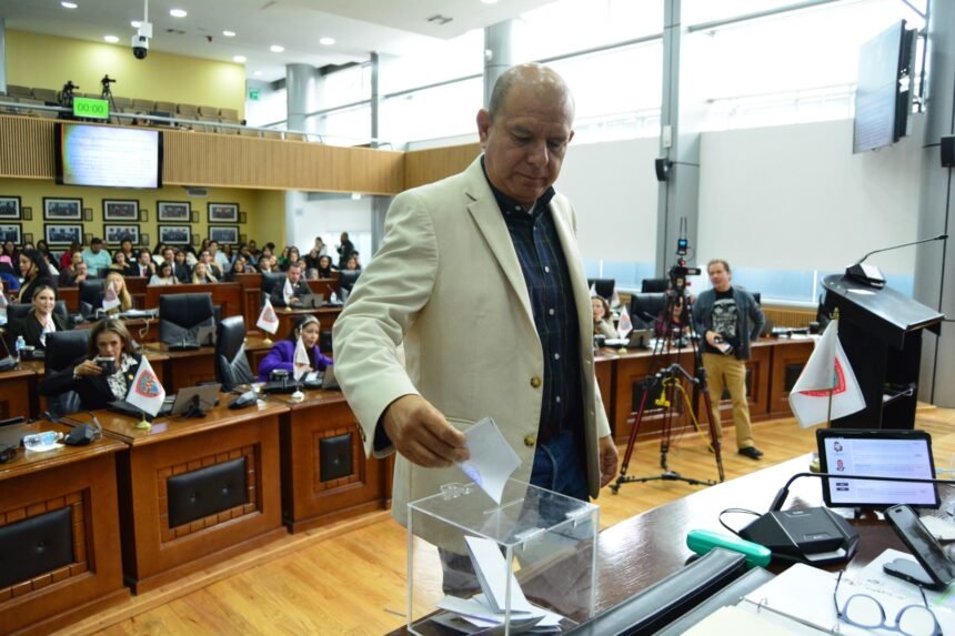 IMG-20251127-WA0031 Reeligen a Héctor Acosta Félix como auditor superior: votación planchada y sin sobresaltos