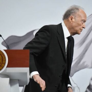 QWZTCQU3UFFAJBT4O773MNVVYY Senado alista discusión tras confirmarse la renuncia de Alejandro Gertz Manero a la FGR