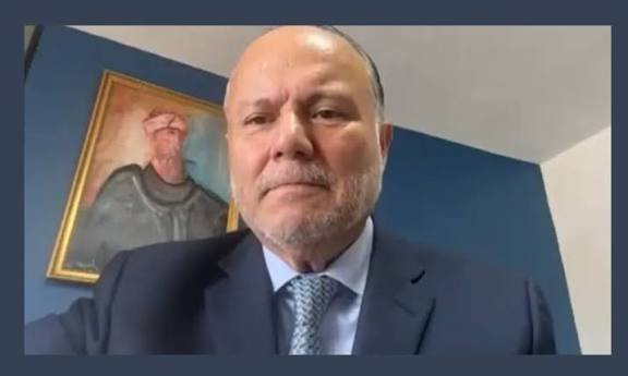 Tribunal autoriza a César Duarte viajar a CDMX para comparecer ante juez federal; acusa persecución y señala a Javier Corral