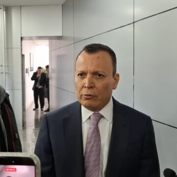 Auditor evita profundizar en polémica sobre expediente de César Duarte y llama a enfocarse en cumplir la ley