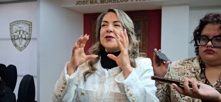 Rosana Díaz denuncia “emboscada legislativa” tras salir minutos de la sesión