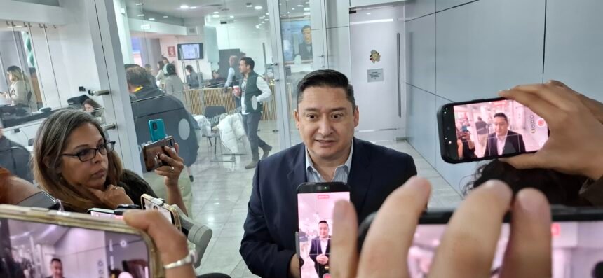 Alfredo Chávez revira señalamientos y afirma: “Los sobornos los da Morena”