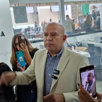 Cuauhtémoc Estrada acusa “traición al pueblo de Chihuahua” por aprobación de deuda y denuncia intento de silenciar al Congreso