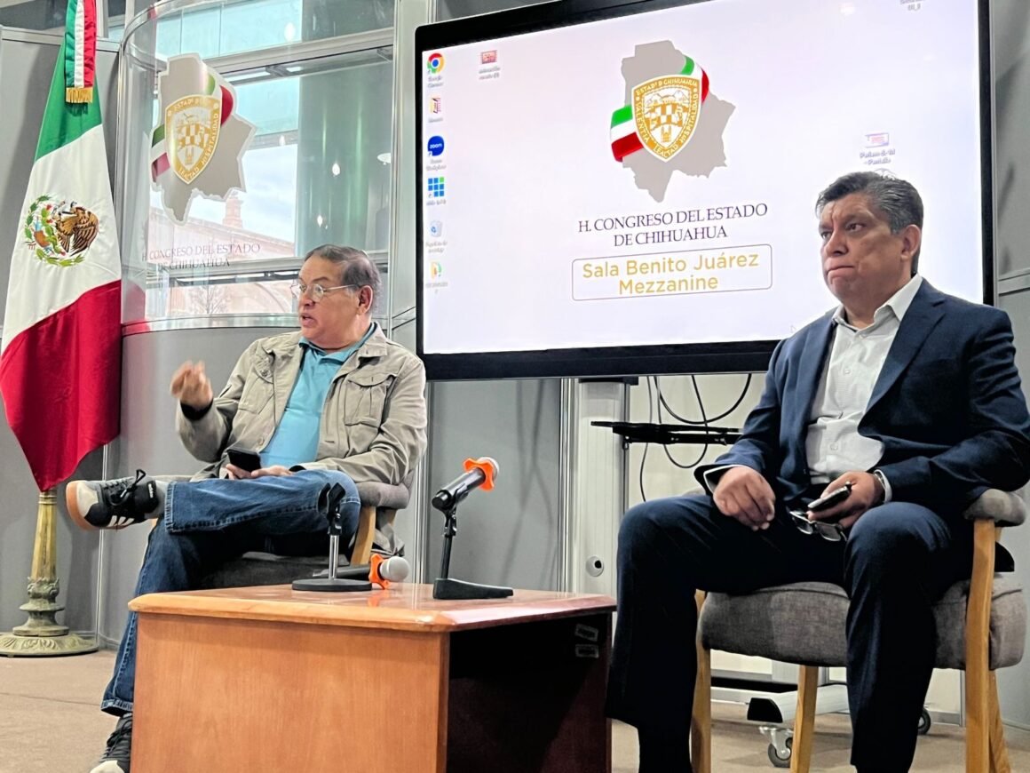 Presentan en el Congreso del Estado el libro El Jefazo de Alfredo Hernández Ramos “Pillo”