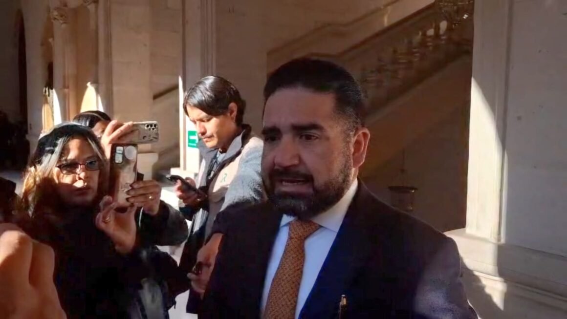 IMG-20251209-WA0004 Francisco Sánchez celebra detención de César Duarte: “No es ningún secreto el robo al despoblado”