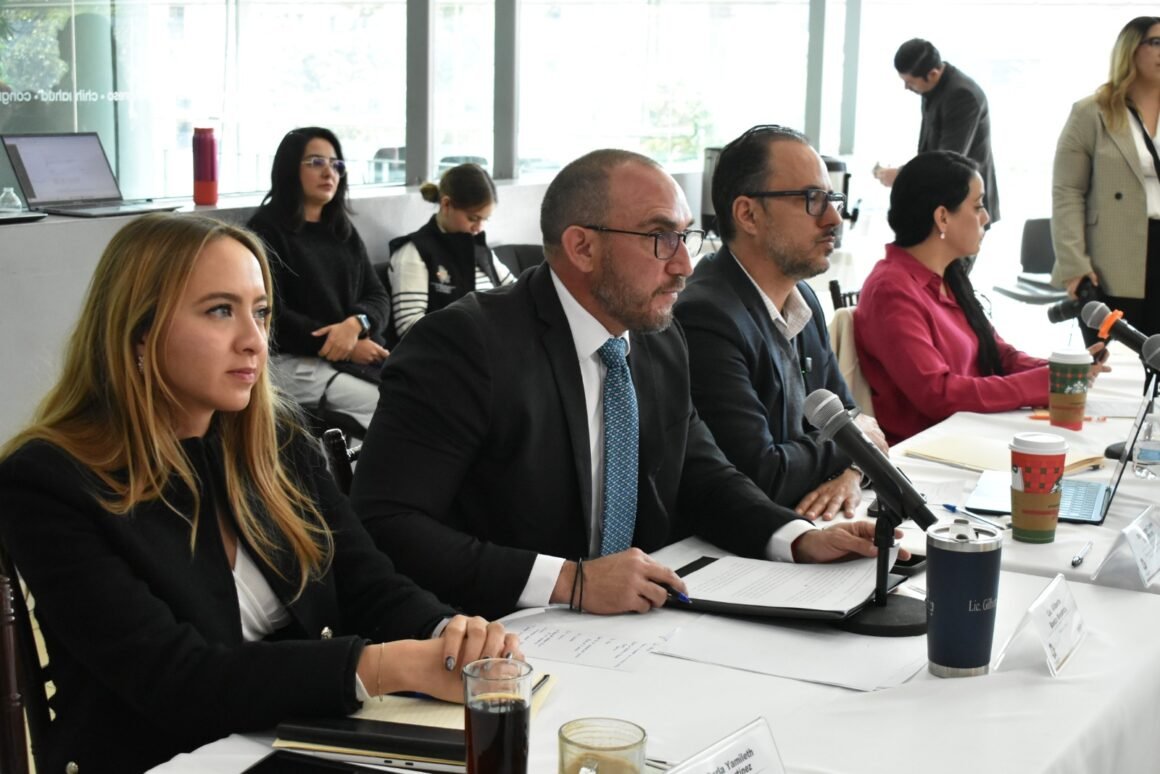 Buscará Salud 80% en abasto de medicinas, comparece Secretario en Congreso