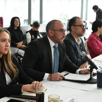 Buscará Salud 80% en abasto de medicinas, comparece Secretario en Congreso