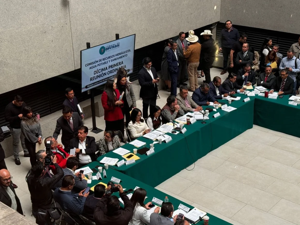 Diputados aprueban dictamen de la nueva Ley General de Aguas; se envía al Pleno