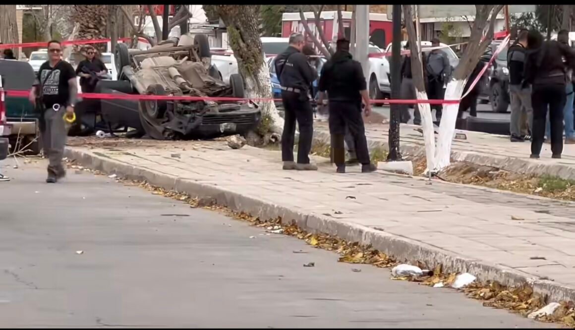 Screenshot_20260107_182710_Facebook(1) Persecución de presuntos halcones en Aldama termina en volcadura; dos detenidos
