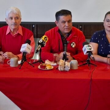 Al estilo Alito Moreno, Alejandro Domínguez deja la dirigencia del PRI para buscar perpetuarse en el poder