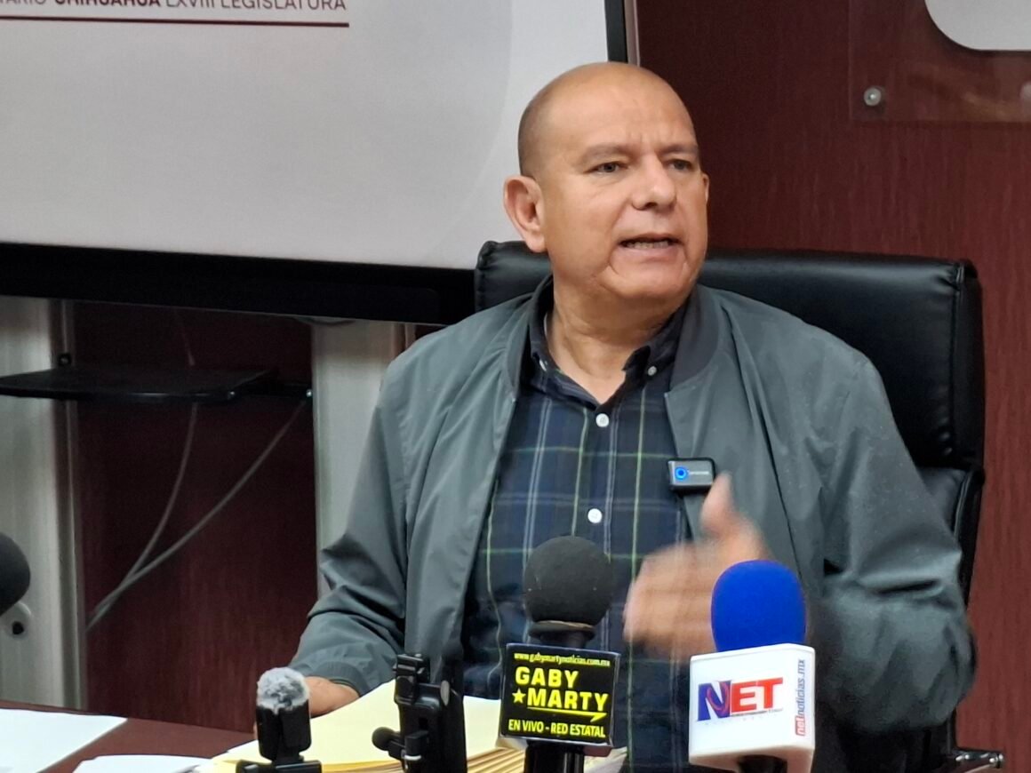 Morena suspensión “tibia” de funcionario por comentarios misóginos contra Andrea Chávez