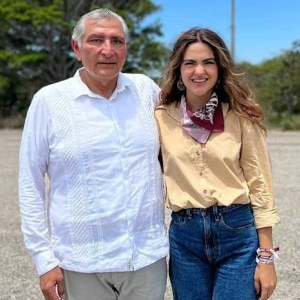 A5RFJAKQFRHGJOHPYZ7XXP2VGM Andrea Chávez y la caja del Senado