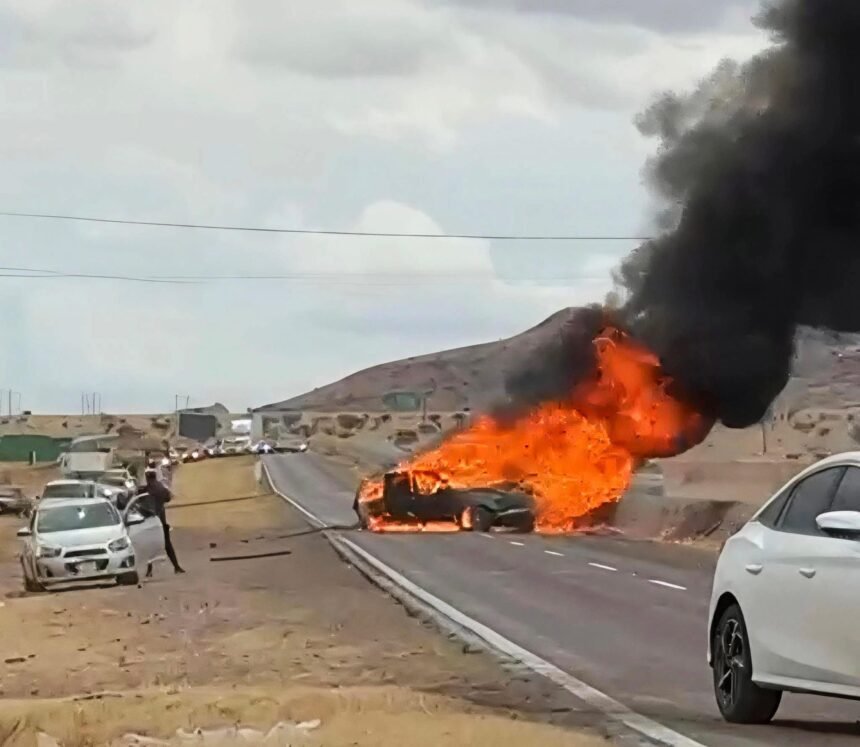 Incendio tras choque múltiple cobra tres vidas en la carretera a Cuauhtémoc