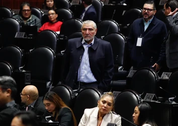 Salida de Adán Augusto del Senado aviva rumores sobre proyecto de Andrea Chávez en Chihuahua